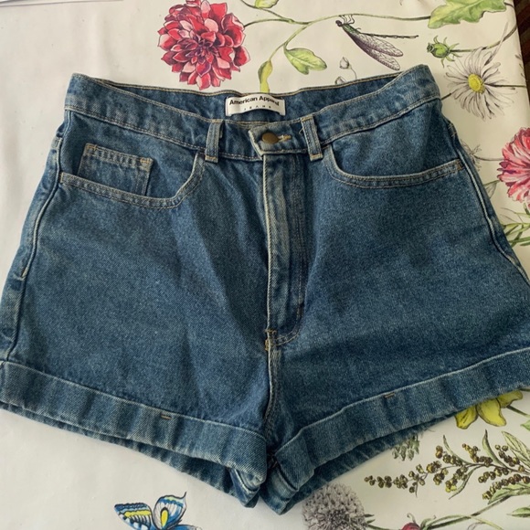American Apparel Highwaisted Shorts